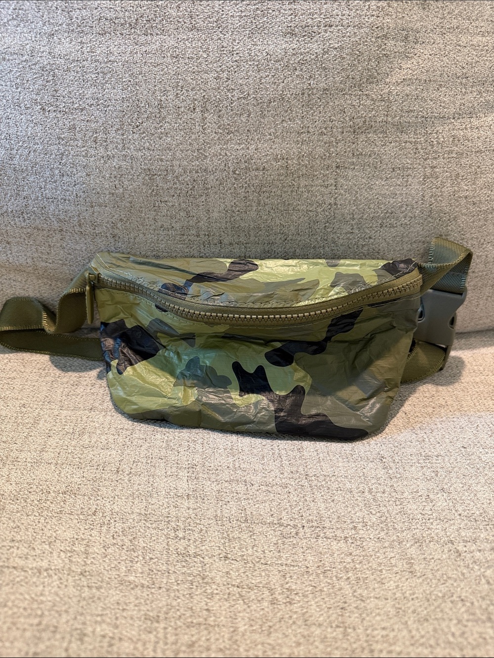 ALOHA Collection Small Camo Belt Bag-Used